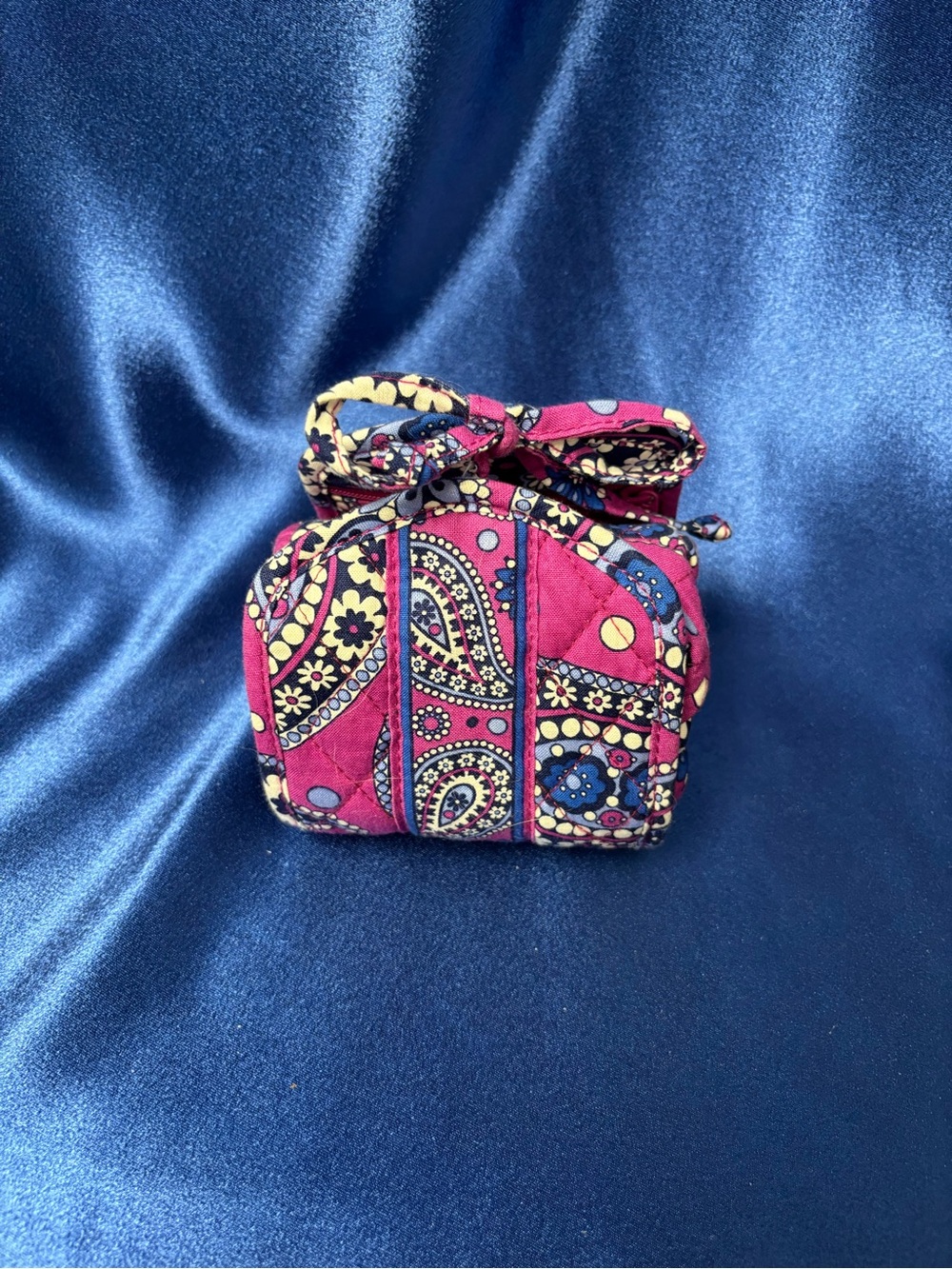 Vera Bradley All Wrapped Up Jewelry Case Travel Pouch Boysenberry Paisley